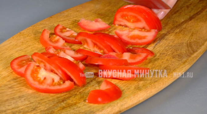 Pomidorai pusžiedžiais