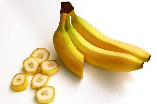 Norėdami sustiprinti bananų efektą, galite pasigaminti kefyro kokteilį. (Nuotrauka: Pixabay.com)