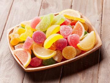Kaip valgyti saldumynus ir nepastorėti: „TOP“ produktai saldumynams