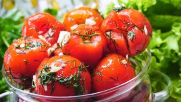 Greitai pavalgyti pomidorai pakuotės