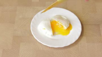 Idealus pusryčiai per 5 minutes. Kaip greitai ir lengvai virėjas apvirtas kiaušinis