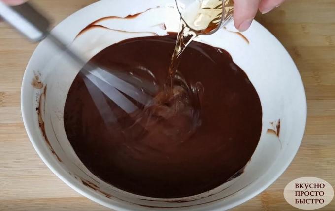 Procesas paruošimo šokolado desertas