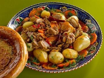 Uzbekų Basma: sotūs mėsos patiekalas su daržovėmis