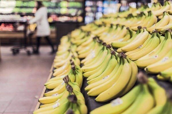 Pirkdami bananus ir kitus vaisius, atidžiai juos patikrinkite. (Nuotrauka: Pixabay.com)