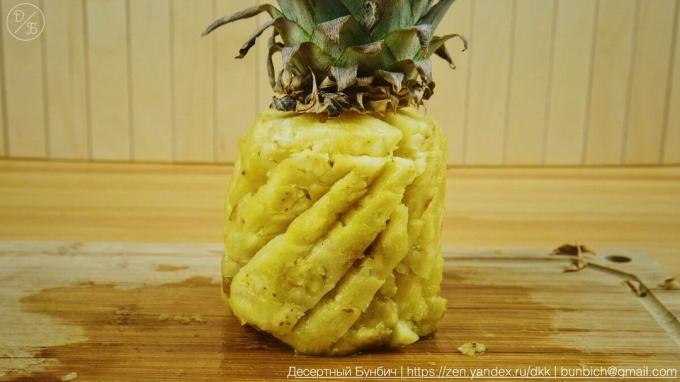 Turėjau mažą ananasų, tai nėra taip aiškiai matomas, bet dideliame įstrižainės gabalai atrodo labai gražus
