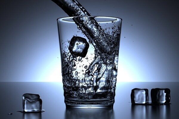 Šaltas vanduo yra kliūtis numesti papildomus kilogramus (Nuotrauka: Pixabay.com)